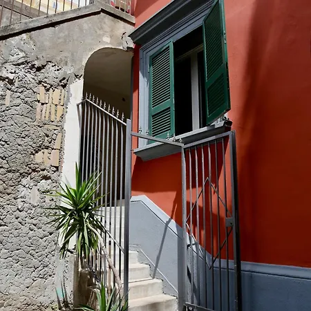 La Casetta Con La Spiaggia Naples Exterior photo