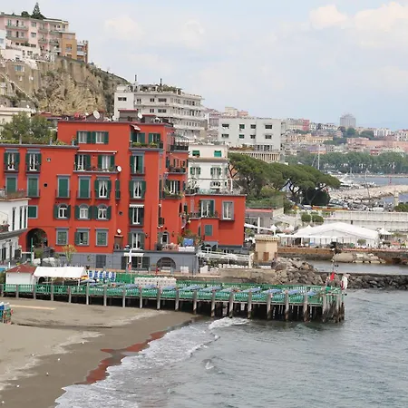 La Casetta Con La Spiaggia Naples Exterior photo